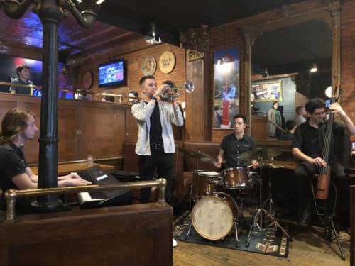 128FABF5-5E41-4622-A186-9E963FD8AC32